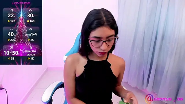 veronica 06 online show from January 3, 2025, 7:18 pm