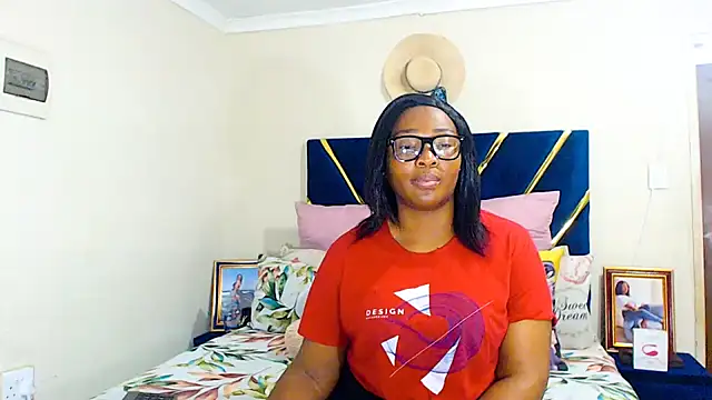 Snapshot of veronica1xxx chatting on October 3, 2025, 2:19 am veronica1xxx online show from October 3, 2025, 2:19 am