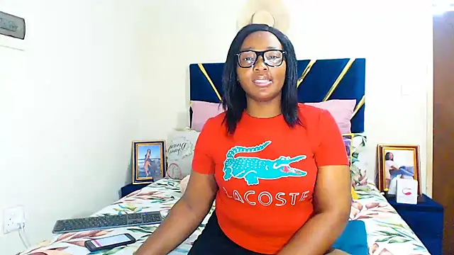 Snapshot of veronica1xxx chatting on October 5, 2025, 7:23 pm veronica1xxx online show from October 5, 2025, 7:23 pm