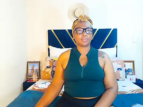 veronica1xxx online show from February 3, 2026, 9:53 pm