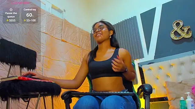 alexa andherson online show from February 28, 2025, 5:15 pm