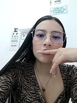 Cataleihaa online show from April 4, 2026, 5:54 pm