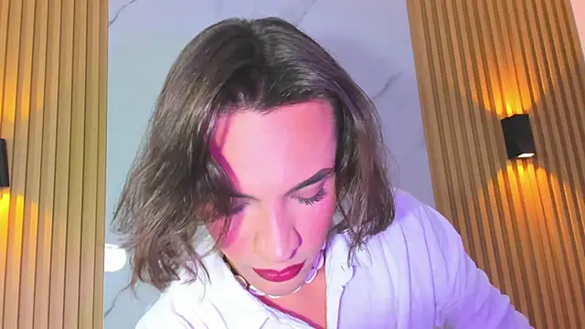 miss Ari online show from January 12, 2025, 7:10 pm