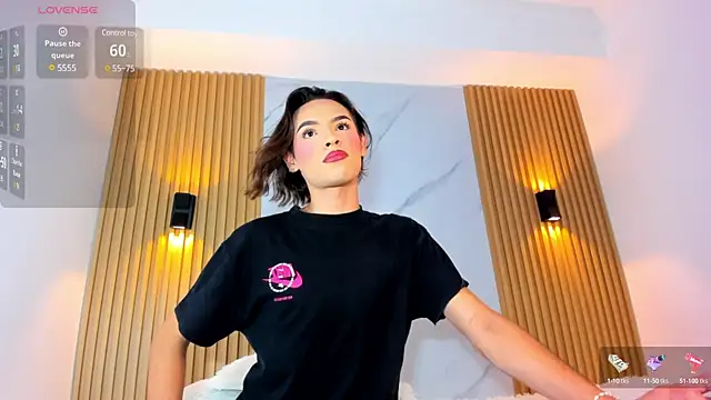 miss Ari online show from January 28, 2025, 7:21 pm