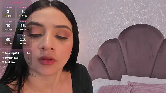 Harper-Avary online show from January 20, 2025, 6:21 pm