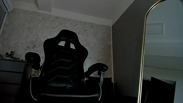 Snapshot of Ivy_belle chatting on February 1, 2025, 11:54 am Ivy belle online show from February 1, 2025, 11:54 am