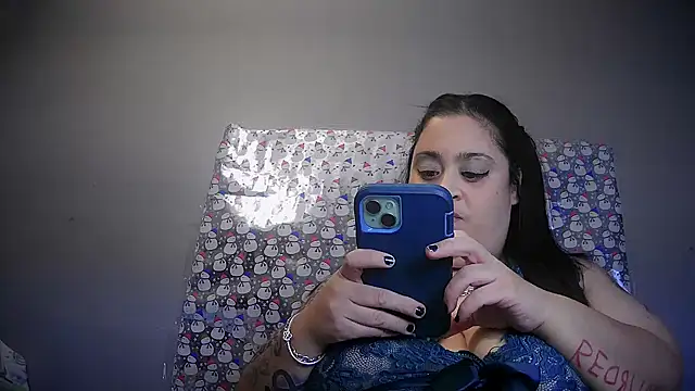 Snapshot of tillymarie34 chatting on December 6, 2024, 4:49 pm tillymarie34 online show from December 6, 2024, 4:49 pm