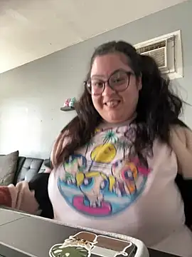 Snapshot of tillymarie34 chatting on March 9, 2025, 8:21 pm tillymarie34 online show from March 9, 2025, 8:21 pm