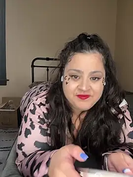 tillymarie34 online show from November 17, 2025, 6:03 pm