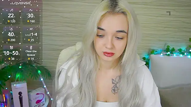 Snapshot of Ashley_S chatting on February 11, 2025, 11:12 pm Ashley S online show from February 11, 2025, 11:12 pm