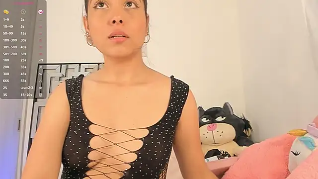 Snapshot of pretty-millie chatting on September 20, 2025, 3:29 am pretty-millie online show from September 20, 2025, 3:29 am