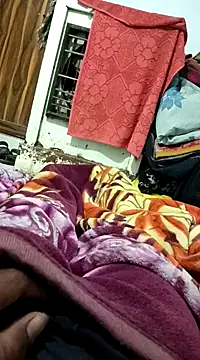 pintuS40 online show from January 10, 2025, 11:39 pm