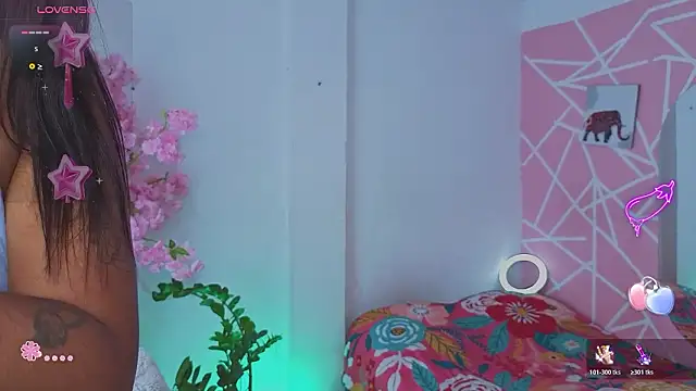 CoralRigan online show from March 18, 2026, 5:49 pm