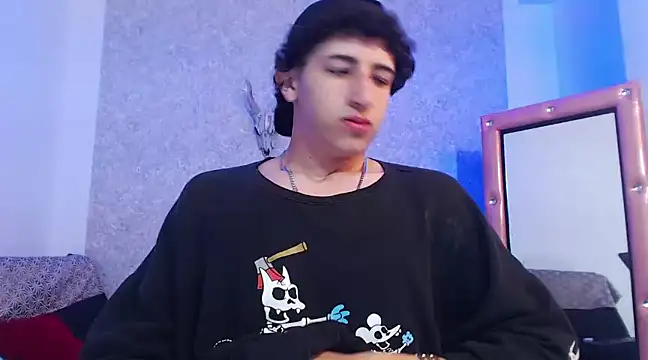 Kerverr  online show from February 18, 2025, 4:37 pm