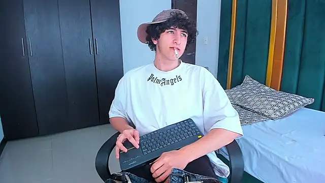 Kerverr  online show from September 14, 2025, 5:34 pm