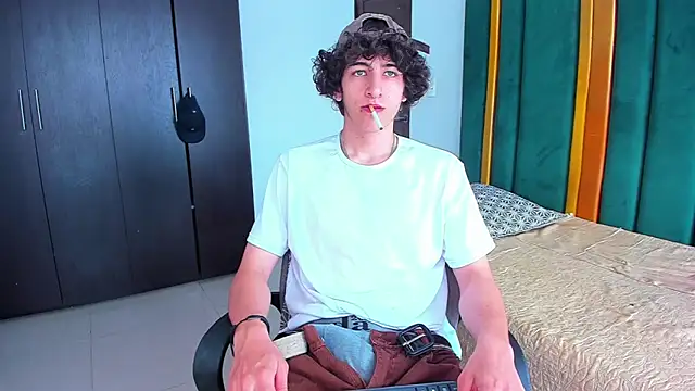 Kerverr  online show from September 23, 2025, 5:38 pm