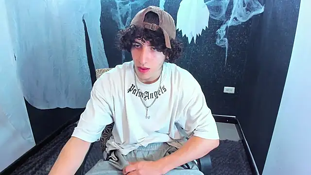 Kerverr  online show from October 16, 2025, 5:47 pm