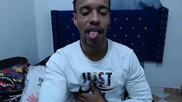 Salomon koude online show from February 6, 2025, 4:42 am