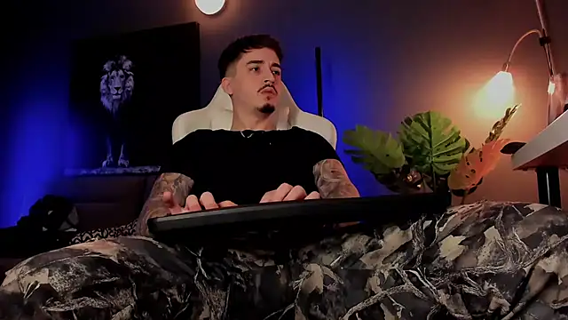 uptomatty online show from February 4, 2026, 7:47 am