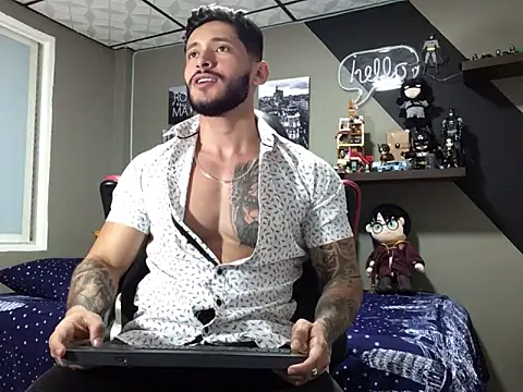 marcel crawford96 online show from December 15, 2024, 1:11 pm