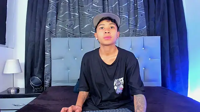 nova sex01 online show from March 12, 2025, 4:41 am