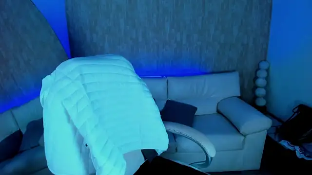 nova sex01 online show from September 14, 2025, 4:44 am