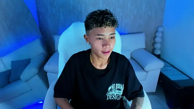 nova sex01 online show from October 7, 2025, 3:47 am