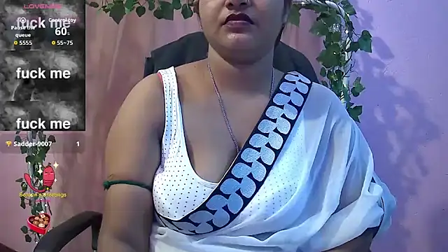 Snapshot of Pari-new chatting on August 3, 2026, 9:15 am Pari-new online show from August 3, 2026, 9:15 am