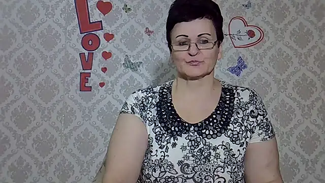 Snapshot of PaulaGolden chatting on December 6, 2024, 5:22 pm PaulaGolden online show from December 6, 2024, 5:22 pm