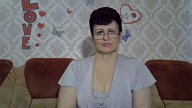 Snapshot of PaulaGolden chatting on December 3, 2025, 7:38 am PaulaGolden online show from December 3, 2025, 7:38 am