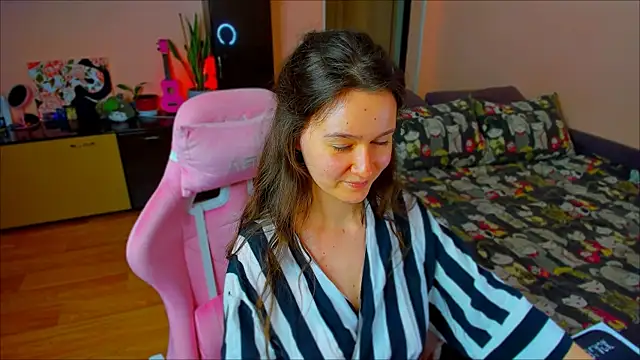 Snapshot of ameli_moon chatting on July 26, 2026, 3:52 pm ameli moon online show from July 26, 2026, 3:52 pm