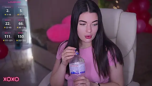 YourLolaBunny online show from February 14, 2026, 8:00 am