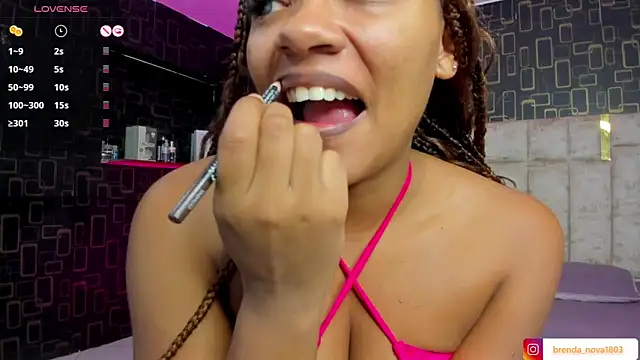 Snapshot of brenda_nova18 chatting on March 6, 2025, 11:47 am brenda nova18 online show from March 6, 2025, 11:47 am