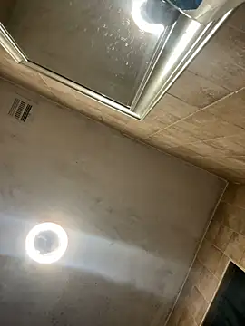 carlitos5505 online show from December 31, 2024, 11:28 pm