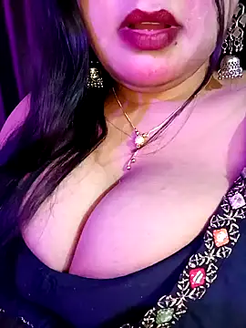 Snapshot of Suhanakhan00 chatting on December 23, 2024, 11:17 pm Suhanakhan00 online show from December 23, 2024, 11:17 pm