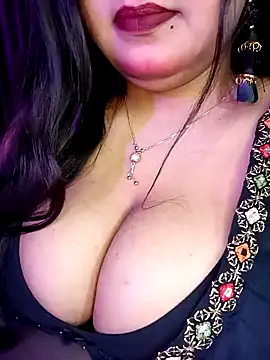 Snapshot of Suhanakhan00 chatting on March 11, 2025, 4:54 am Suhanakhan00 online show from March 11, 2025, 4:54 am