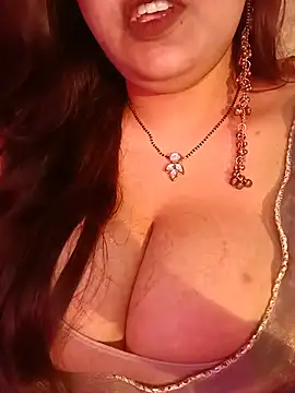 Snapshot of Suhanakhan00 chatting on August 2, 2026, 8:46 am Suhanakhan00 online show from August 2, 2026, 8:46 am