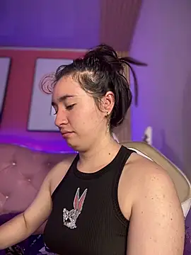 Snapshot of Sophie_LS chatting on January 16, 2025, 2:30 am Sophie LS online show from January 16, 2025, 2:30 am