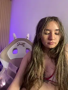 Snapshot of Sophie_LS chatting on February 7, 2025, 6:56 am Sophie LS online show from February 7, 2025, 6:56 am