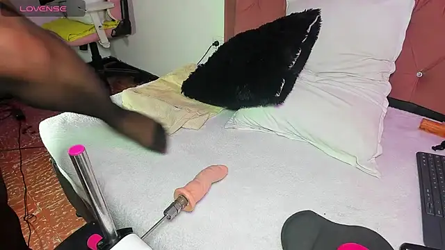 Snapshot of kyliestteel chatting on January 27, 2025, 2:31 am kyliestteel online show from January 27, 2025, 2:31 am