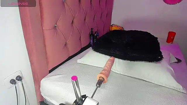 Snapshot of kyliestteel chatting on January 27, 2025, 5:36 am kyliestteel online show from January 27, 2025, 5:36 am