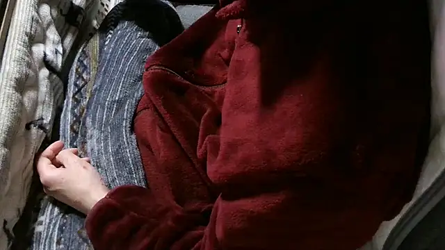 Snapshot of cinnabar_red chatting on April 7, 2026, 2:56 am cinnabar red online show from April 7, 2026, 2:56 am