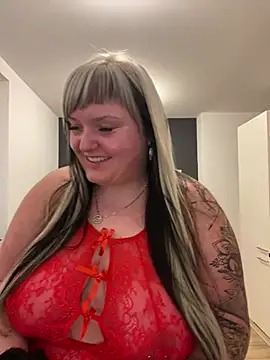 Snapshot of CurvyAngelina_Official chatting on March 19, 2025, 5:28 pm CurvyAngelina Official online show from March 19, 2025, 5:28 pm