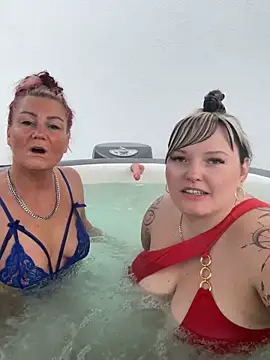 Snapshot of CurvyAngelina_Official chatting on October 4, 2025, 4:16 pm CurvyAngelina Official online show from October 4, 2025, 4:16 pm