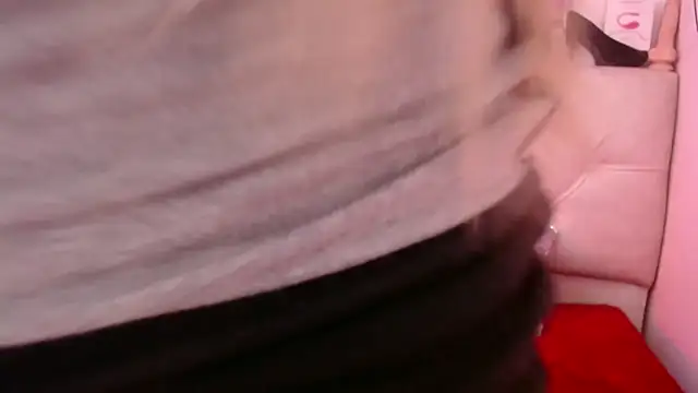 sarawiliamx online show from March 22, 2025, 4:14 am