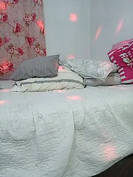 KAZADO LIBERAL online show from September 23, 2025, 2:03 am