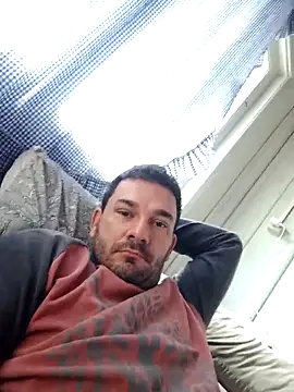 KAZADO LIBERAL online show from September 24, 2025, 8:12 pm