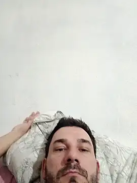 KAZADO LIBERAL online show from September 28, 2025, 1:00 am