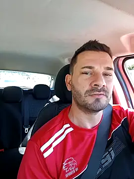 KAZADO LIBERAL online show from October 13, 2025, 12:49 pm