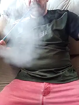 KAZADO LIBERAL online show from October 15, 2025, 2:39 pm